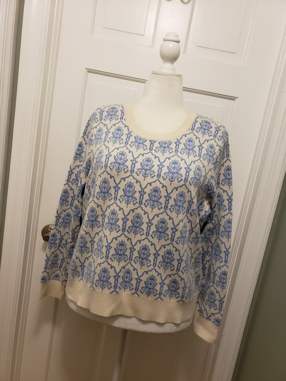 NWT Adrianna Papell Floral Jacquard Pullover Sweater Size XL Ret. $99 Blue